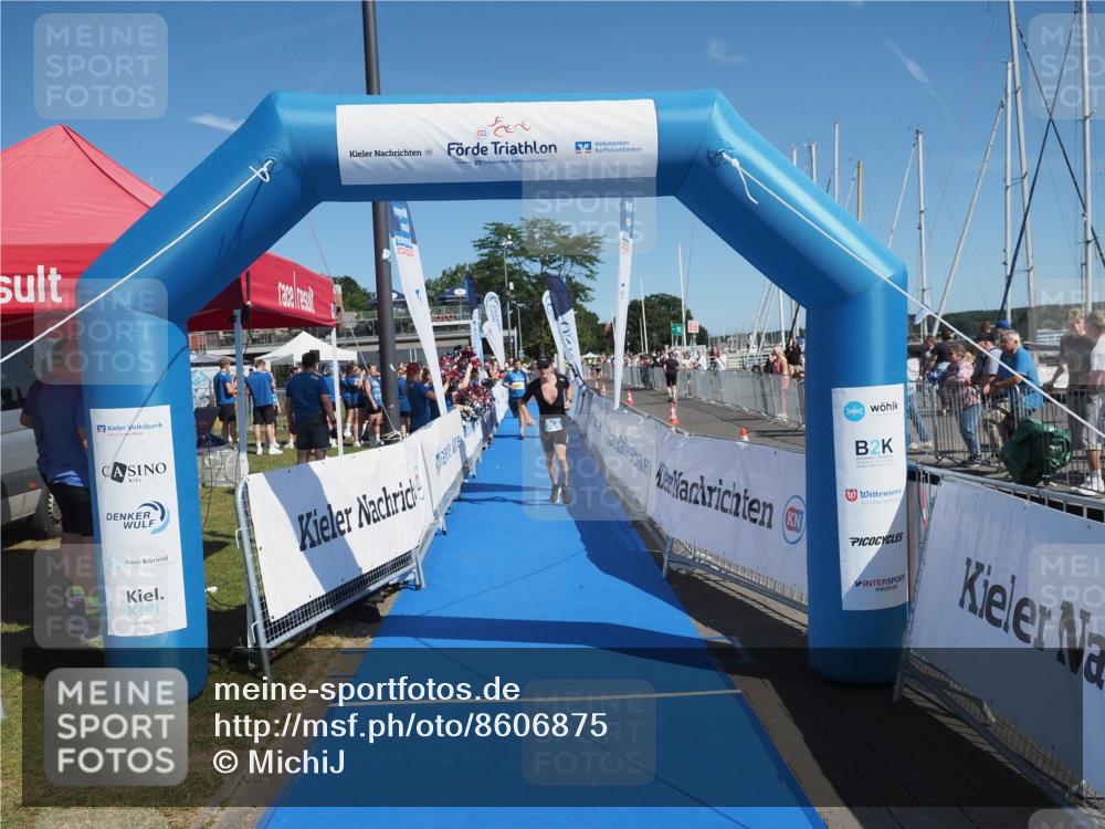 17.08.2025 - KN Förde Triathlon 2025 MichiJ http://msf.ph/oto/8606875 17.08.2025 12:24:40 Laufen 354, 631 meine-sportfotos.de