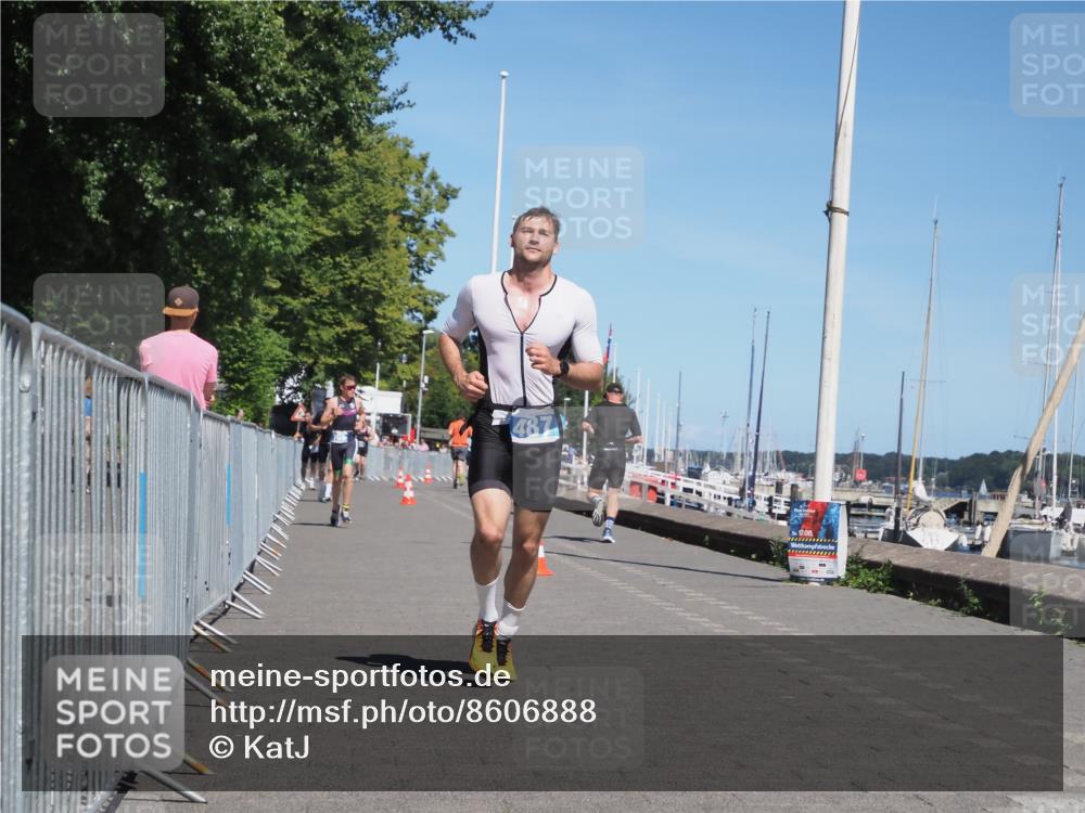 17.08.2025 - KN Förde Triathlon 2025 KatJ http://msf.ph/oto/8606888 17.08.2025 13:51:01 Laufen 395, 487 meine-sportfotos.de
