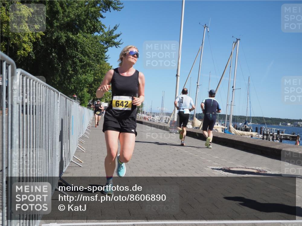 17.08.2025 - KN Förde Triathlon 2025 KatJ http://msf.ph/oto/8606890 17.08.2025 11:59:38 Laufen 614, 642 meine-sportfotos.de