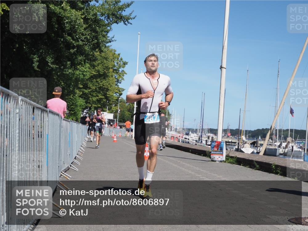 17.08.2025 - KN Förde Triathlon 2025 KatJ http://msf.ph/oto/8606897 17.08.2025 13:51:01 Laufen 395, 487 meine-sportfotos.de