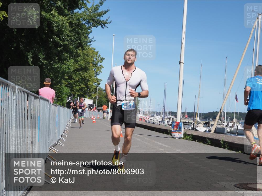 17.08.2025 - KN Förde Triathlon 2025 KatJ http://msf.ph/oto/8606903 17.08.2025 13:51:01 Laufen 395, 487 meine-sportfotos.de