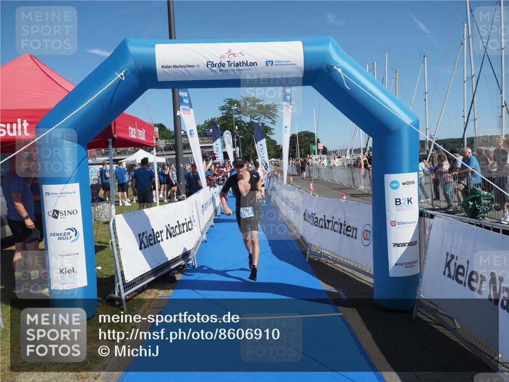 17.08.2025 - KN Förde Triathlon 2025 MichiJ http://msf.ph/oto/8606910 17.08.2025 12:24:42 Laufen 354, 631 meine-sportfotos.de