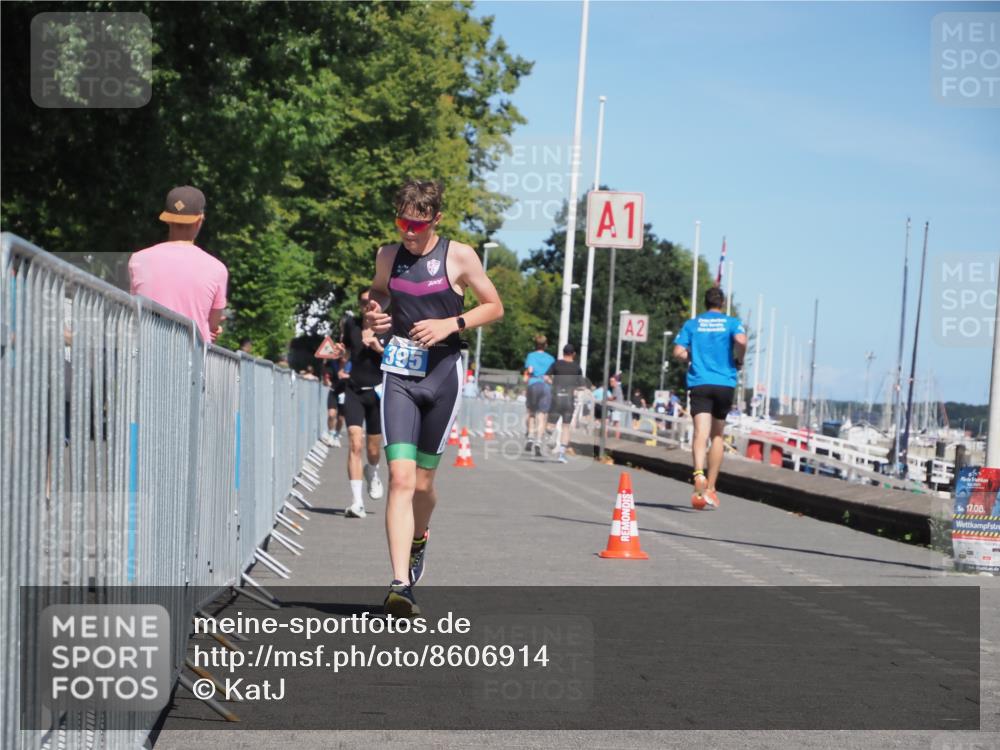 17.08.2025 - KN Förde Triathlon 2025 KatJ http://msf.ph/oto/8606914 17.08.2025 13:51:07 Laufen 395, 517 meine-sportfotos.de