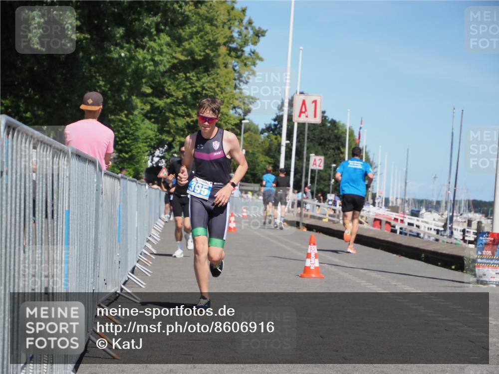 17.08.2025 - KN Förde Triathlon 2025 KatJ http://msf.ph/oto/8606916 17.08.2025 13:51:07 Laufen 395, 517 meine-sportfotos.de