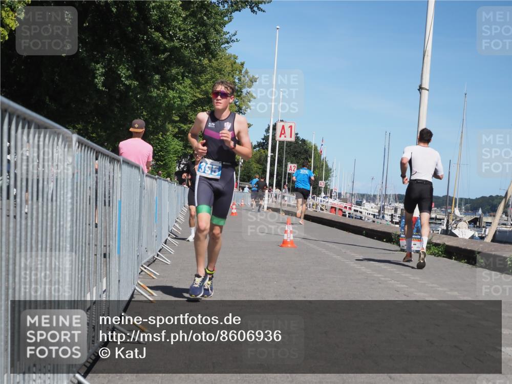 17.08.2025 - KN Förde Triathlon 2025 KatJ http://msf.ph/oto/8606936 17.08.2025 13:51:08 Laufen 395, 517 meine-sportfotos.de