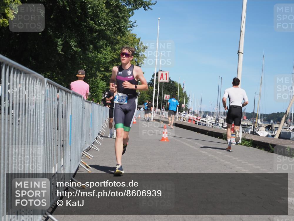 17.08.2025 - KN Förde Triathlon 2025 KatJ http://msf.ph/oto/8606939 17.08.2025 13:51:08 Laufen 395, 517 meine-sportfotos.de