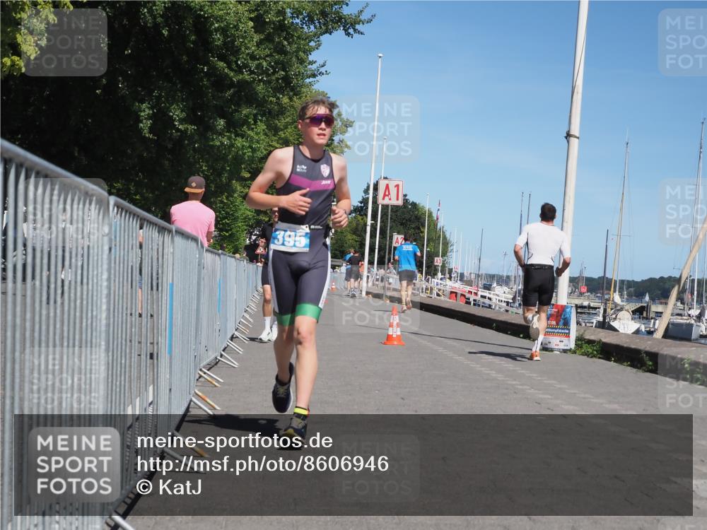 17.08.2025 - KN Förde Triathlon 2025 KatJ http://msf.ph/oto/8606946 17.08.2025 13:51:09 Laufen 395, 517 meine-sportfotos.de
