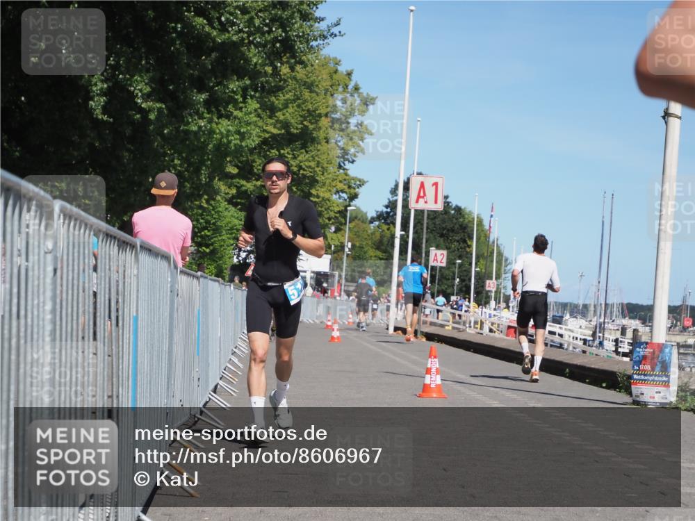 17.08.2025 - KN Förde Triathlon 2025 KatJ http://msf.ph/oto/8606967 17.08.2025 13:51:11 Laufen 395, 517 meine-sportfotos.de