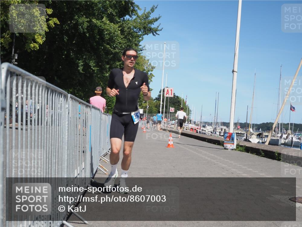 17.08.2025 - KN Förde Triathlon 2025 KatJ http://msf.ph/oto/8607003 17.08.2025 13:51:13 Laufen 395, 498, 517 meine-sportfotos.de