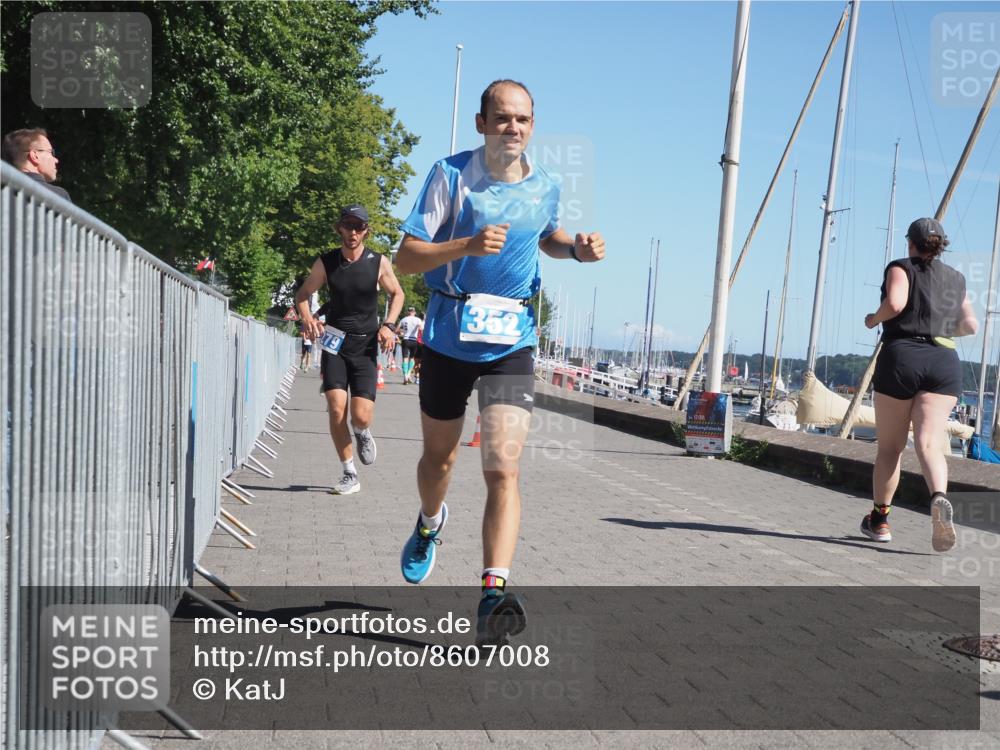 17.08.2025 - KN Förde Triathlon 2025 KatJ http://msf.ph/oto/8607008 17.08.2025 11:59:51 Laufen 271, 279, 352, 387 meine-sportfotos.de