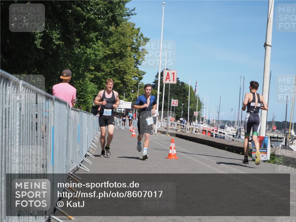 17.08.2025 - KN Förde Triathlon 2025 KatJ http://msf.ph/oto/8607017 17.08.2025 13:51:18 Laufen 498, 520 meine-sportfotos.de