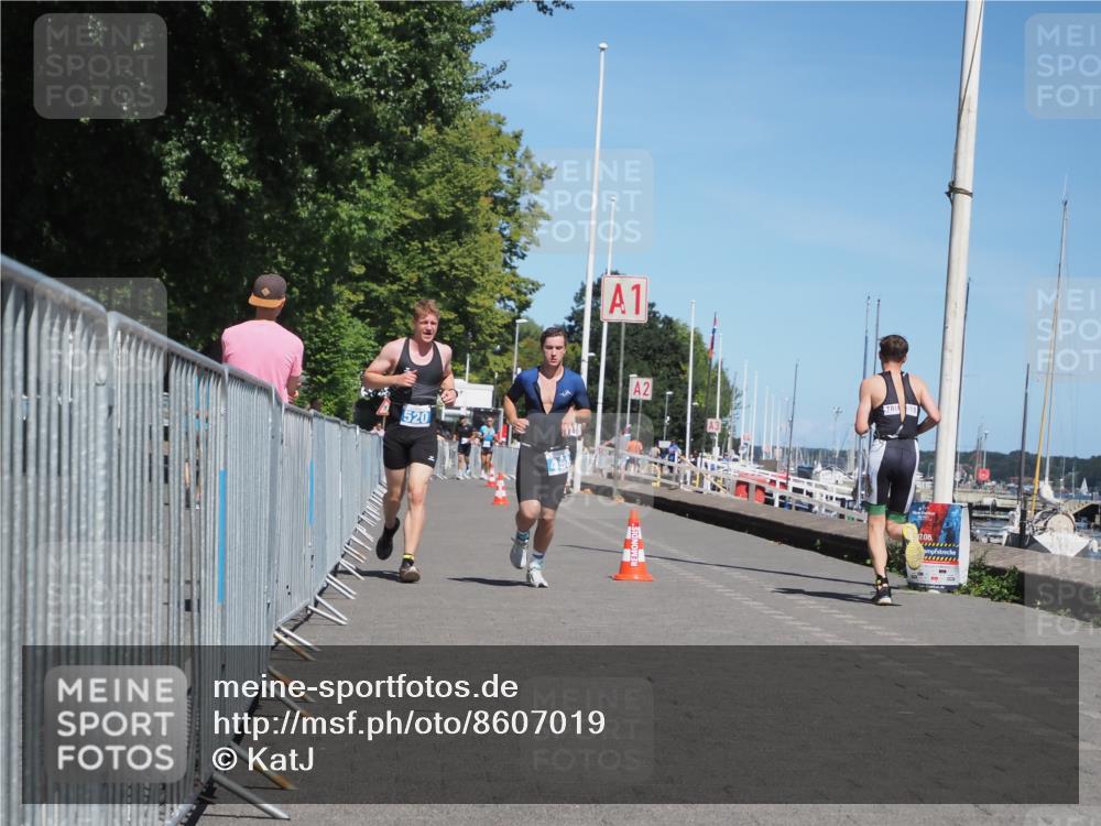 17.08.2025 - KN Förde Triathlon 2025 KatJ http://msf.ph/oto/8607019 17.08.2025 13:51:18 Laufen 498, 520 meine-sportfotos.de