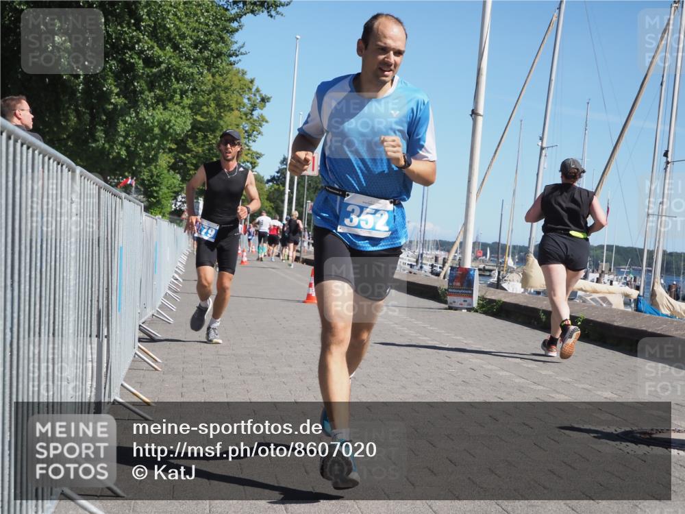 17.08.2025 - KN Förde Triathlon 2025 KatJ http://msf.ph/oto/8607020 17.08.2025 11:59:52 Laufen 279, 352, 387 meine-sportfotos.de