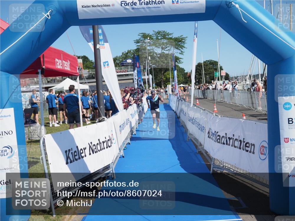17.08.2025 - KN Förde Triathlon 2025 MichiJ http://msf.ph/oto/8607024 17.08.2025 12:24:56 Laufen 285 meine-sportfotos.de