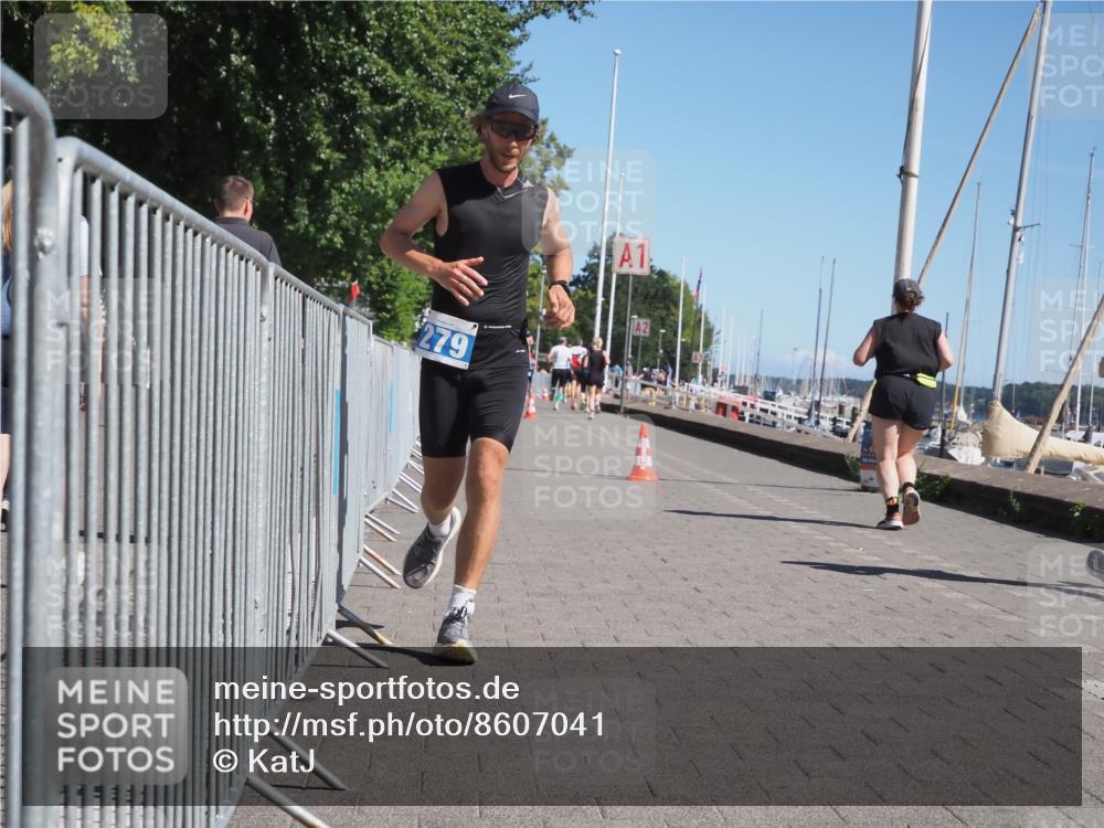 17.08.2025 - KN Förde Triathlon 2025 KatJ http://msf.ph/oto/8607041 17.08.2025 11:59:53 Laufen 279, 352, 387 meine-sportfotos.de