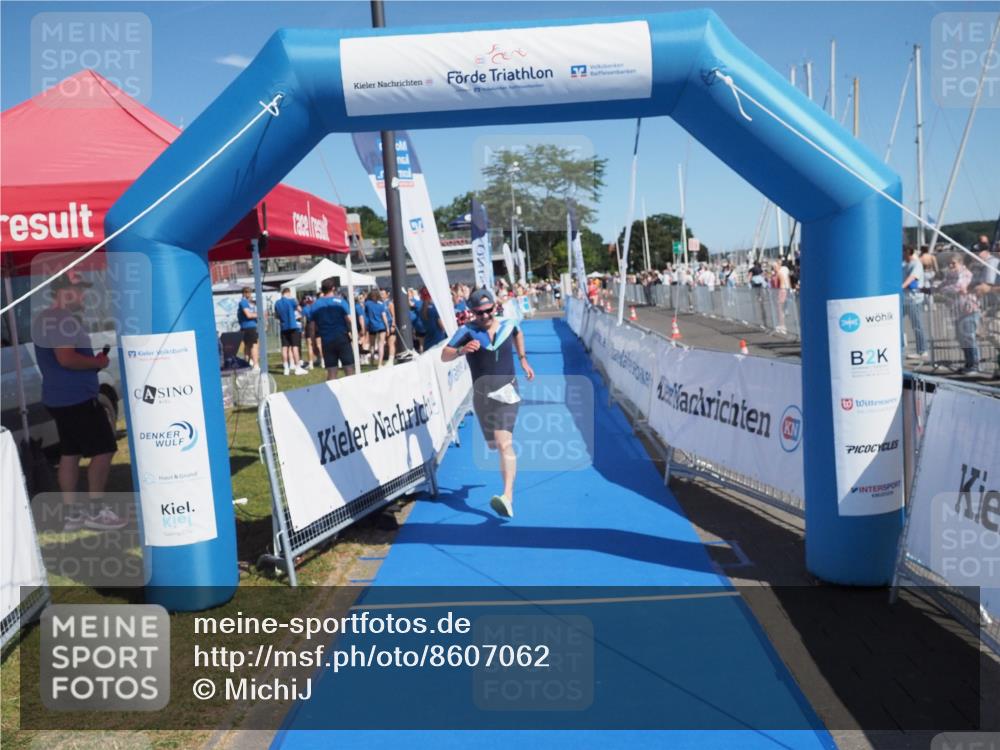 17.08.2025 - KN Förde Triathlon 2025 MichiJ http://msf.ph/oto/8607062 17.08.2025 12:24:58 Laufen 285 meine-sportfotos.de