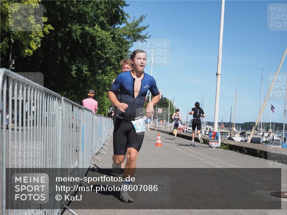 17.08.2025 - KN Förde Triathlon 2025 KatJ http://msf.ph/oto/8607086 17.08.2025 13:51:22 Laufen 498, 520 meine-sportfotos.de