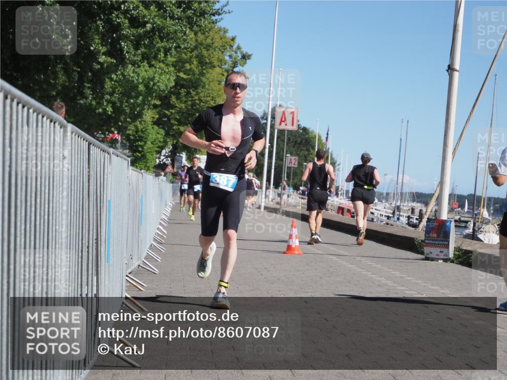 17.08.2025 - KN Förde Triathlon 2025 KatJ http://msf.ph/oto/8607087 17.08.2025 11:59:57 Laufen 279, 295, 309, 387 meine-sportfotos.de