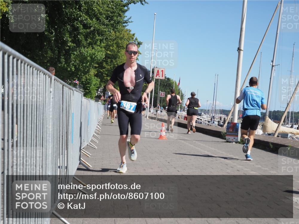 17.08.2025 - KN Förde Triathlon 2025 KatJ http://msf.ph/oto/8607100 17.08.2025 11:59:57 Laufen 279, 295, 309, 387 meine-sportfotos.de