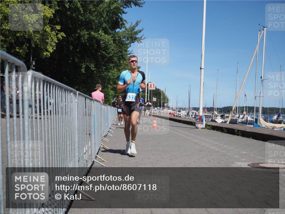17.08.2025 - KN Förde Triathlon 2025 KatJ http://msf.ph/oto/8607118 17.08.2025 13:51:39 Laufen 438, 511, 526, 532 meine-sportfotos.de