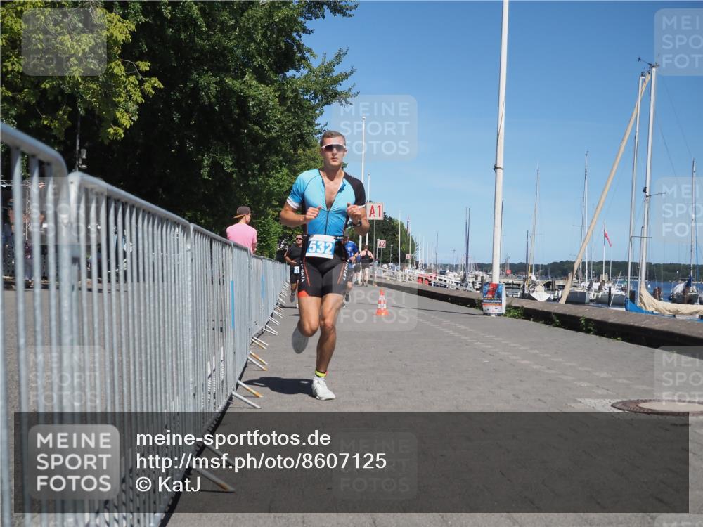 17.08.2025 - KN Förde Triathlon 2025 KatJ http://msf.ph/oto/8607125 17.08.2025 13:51:40 Laufen 438, 511, 526, 532 meine-sportfotos.de