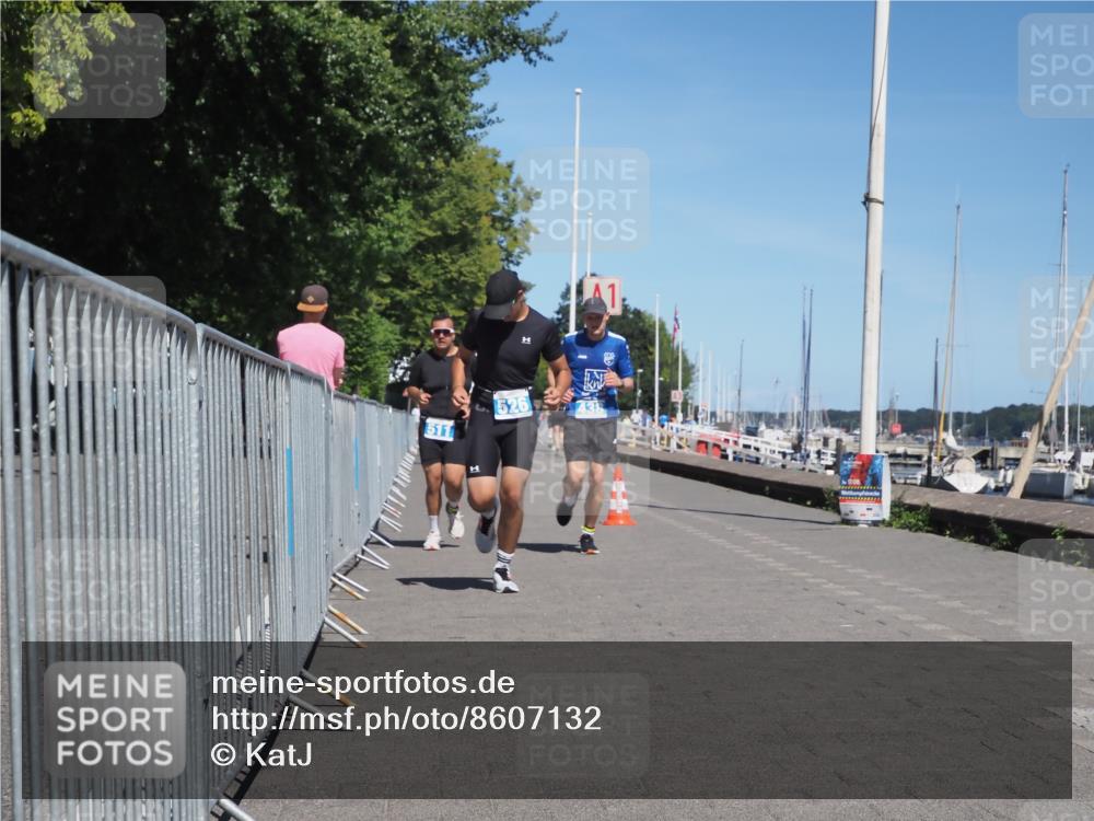 17.08.2025 - KN Förde Triathlon 2025 KatJ http://msf.ph/oto/8607132 17.08.2025 13:51:42 Laufen 438, 511, 526, 532 meine-sportfotos.de