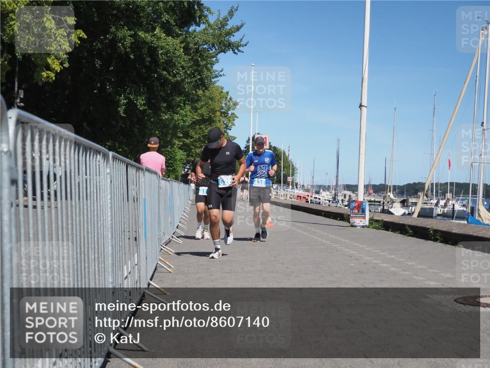 17.08.2025 - KN Förde Triathlon 2025 KatJ http://msf.ph/oto/8607140 17.08.2025 13:51:43 Laufen 438, 511, 526, 532 meine-sportfotos.de