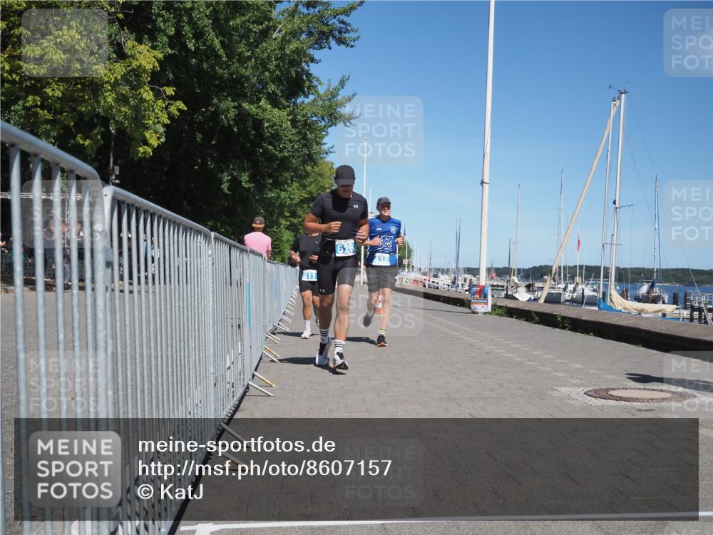 17.08.2025 - KN Förde Triathlon 2025 KatJ http://msf.ph/oto/8607157 17.08.2025 13:51:44 Laufen 438, 511, 526 meine-sportfotos.de