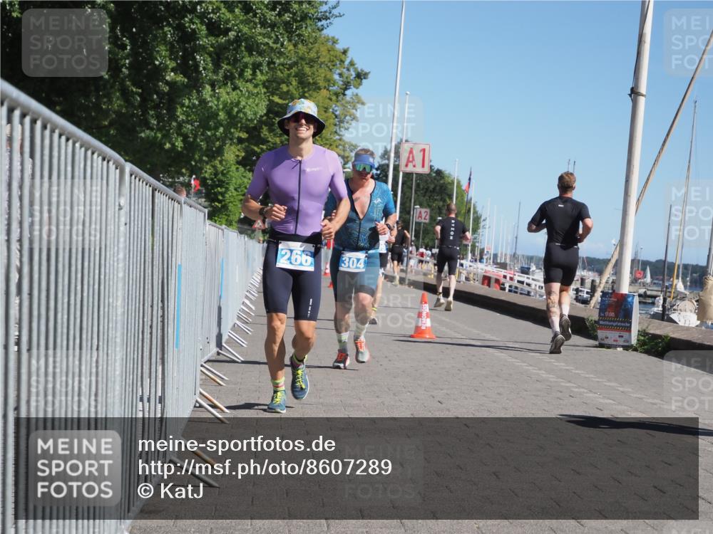 17.08.2025 - KN Förde Triathlon 2025 KatJ http://msf.ph/oto/8607289 17.08.2025 12:00:10 Laufen 266, 299, 304 meine-sportfotos.de