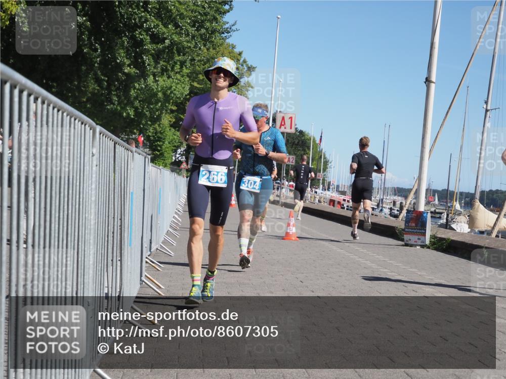 17.08.2025 - KN Förde Triathlon 2025 KatJ http://msf.ph/oto/8607305 17.08.2025 12:00:10 Laufen 266, 299, 304 meine-sportfotos.de