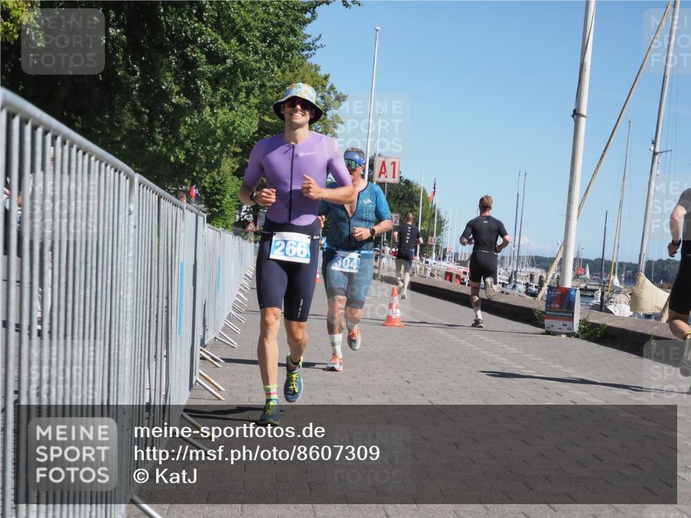 17.08.2025 - KN Förde Triathlon 2025 KatJ http://msf.ph/oto/8607309 17.08.2025 12:00:10 Laufen 266, 299, 304 meine-sportfotos.de