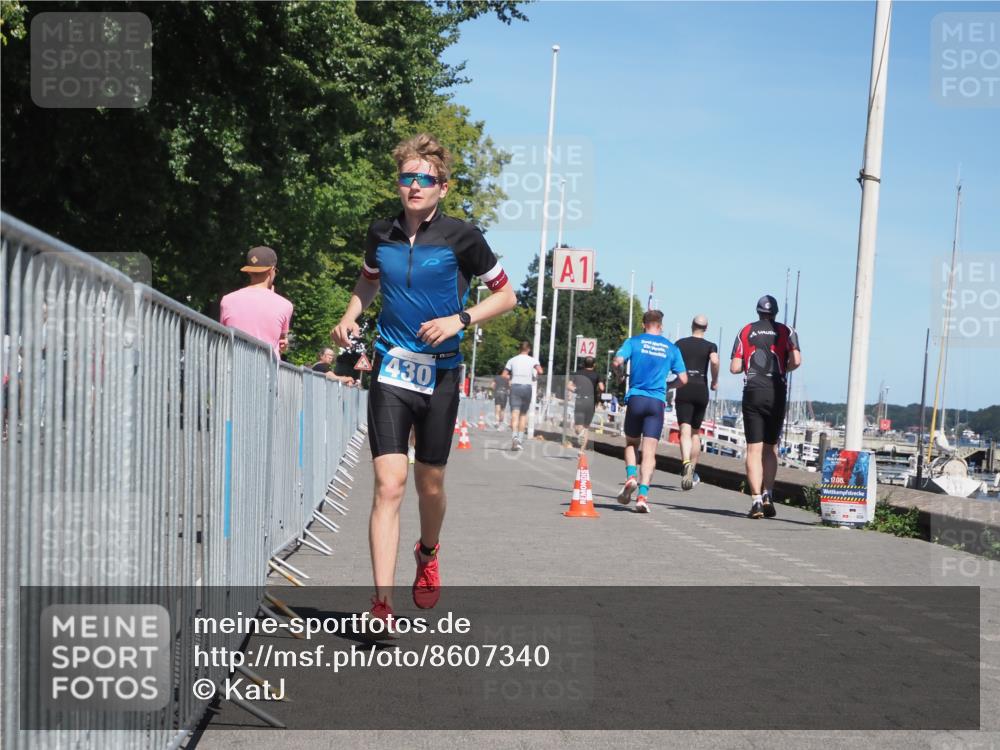 17.08.2025 - KN Förde Triathlon 2025 KatJ http://msf.ph/oto/8607340 17.08.2025 13:52:13 Laufen 430, 527 meine-sportfotos.de