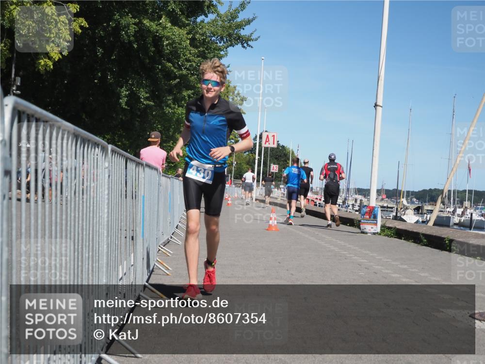 17.08.2025 - KN Förde Triathlon 2025 KatJ http://msf.ph/oto/8607354 17.08.2025 13:52:14 Laufen 430, 527 meine-sportfotos.de