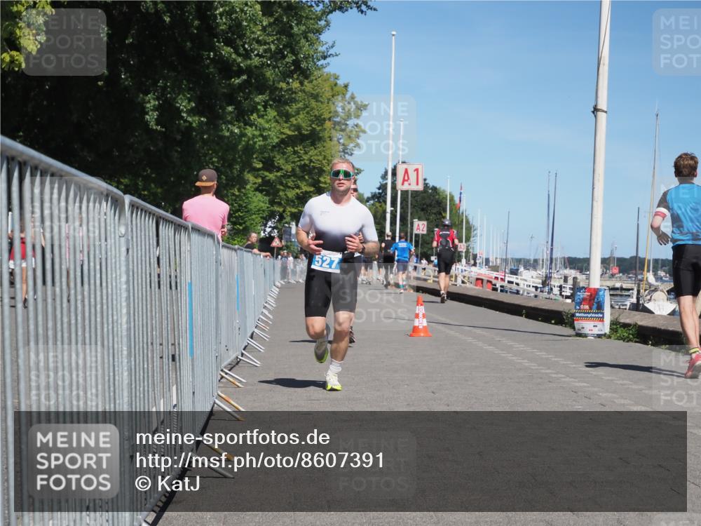 17.08.2025 - KN Förde Triathlon 2025 KatJ http://msf.ph/oto/8607391 17.08.2025 13:52:20 Laufen 492, 527 meine-sportfotos.de