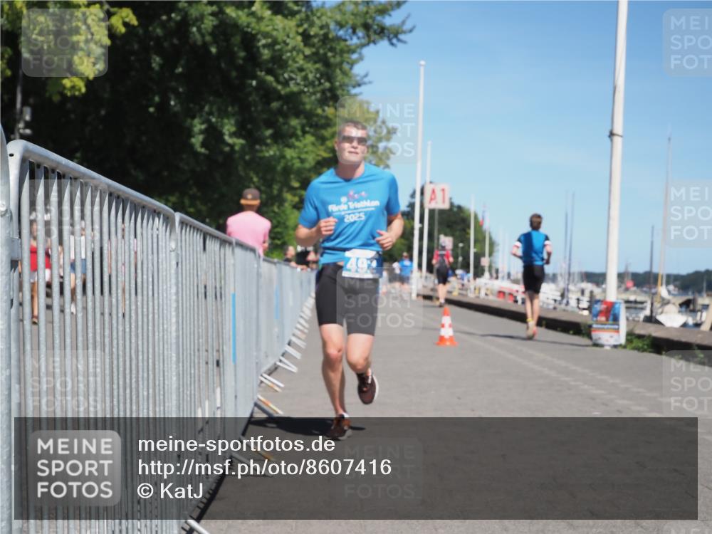 17.08.2025 - KN Förde Triathlon 2025 KatJ http://msf.ph/oto/8607416 17.08.2025 13:52:23 Laufen 492, 527 meine-sportfotos.de
