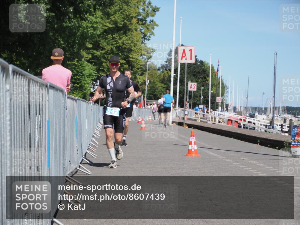 17.08.2025 - KN Förde Triathlon 2025 KatJ http://msf.ph/oto/8607439 17.08.2025 13:52:43 Laufen 509, 542 meine-sportfotos.de