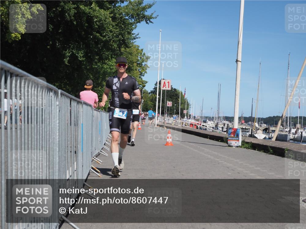 17.08.2025 - KN Förde Triathlon 2025 KatJ http://msf.ph/oto/8607447 17.08.2025 13:52:45 Laufen 509, 542 meine-sportfotos.de