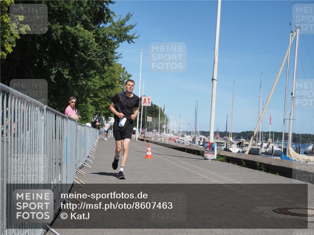 17.08.2025 - KN Förde Triathlon 2025 KatJ http://msf.ph/oto/8607463 17.08.2025 13:52:48 Laufen 509, 542 meine-sportfotos.de
