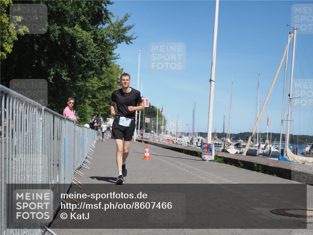17.08.2025 - KN Förde Triathlon 2025 KatJ http://msf.ph/oto/8607466 17.08.2025 13:52:49 Laufen 509, 542 meine-sportfotos.de
