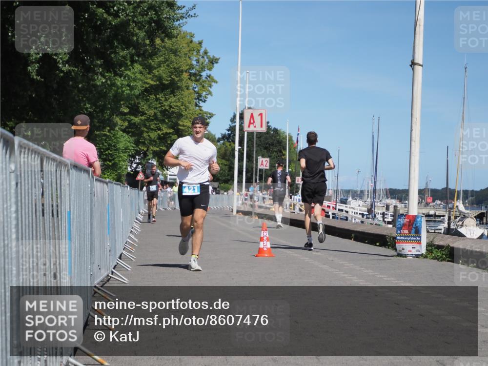 17.08.2025 - KN Förde Triathlon 2025 KatJ http://msf.ph/oto/8607476 17.08.2025 13:53:00 Laufen 421, 533 meine-sportfotos.de