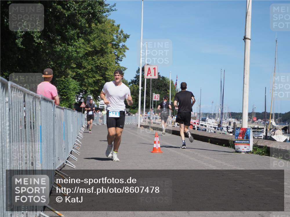 17.08.2025 - KN Förde Triathlon 2025 KatJ http://msf.ph/oto/8607478 17.08.2025 13:53:00 Laufen 421, 533 meine-sportfotos.de