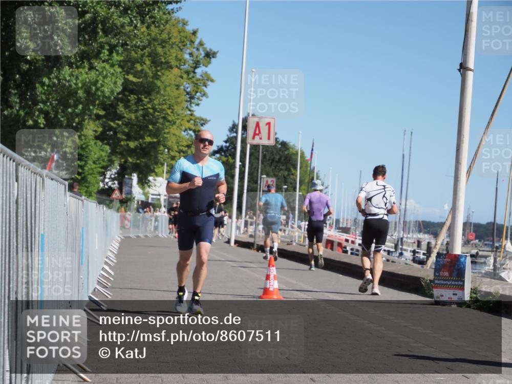 17.08.2025 - KN Förde Triathlon 2025 KatJ http://msf.ph/oto/8607511 17.08.2025 12:00:26 Laufen 273, 331 meine-sportfotos.de