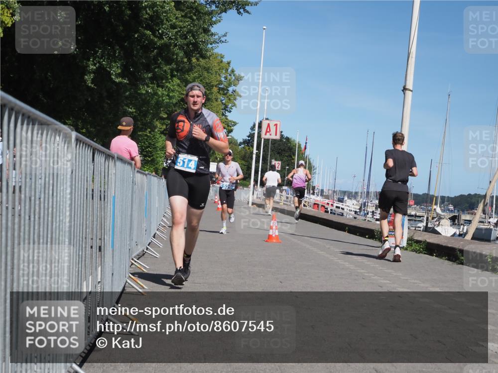 17.08.2025 - KN Förde Triathlon 2025 KatJ http://msf.ph/oto/8607545 17.08.2025 13:53:18 Laufen 484, 514, 529 meine-sportfotos.de