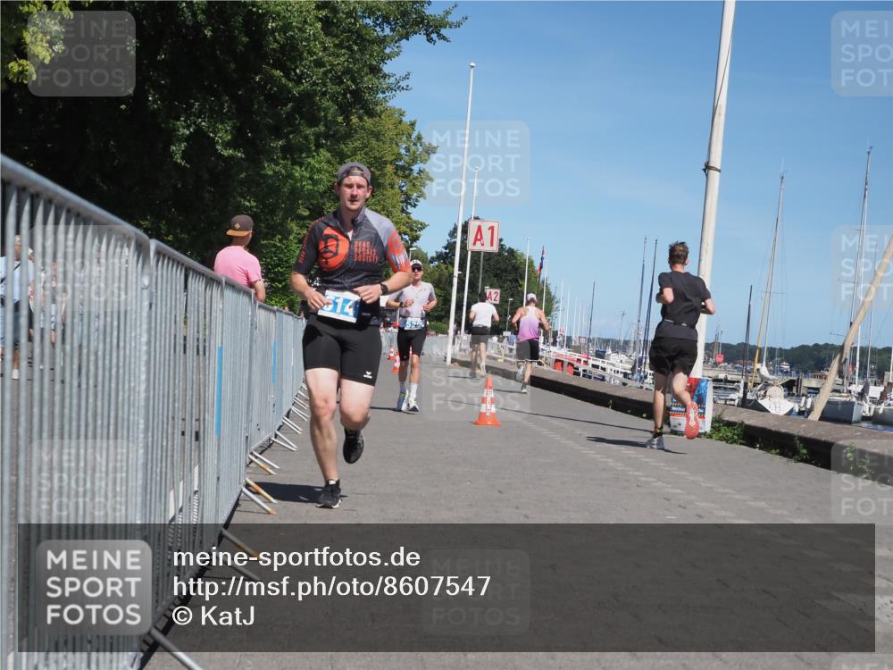 17.08.2025 - KN Förde Triathlon 2025 KatJ http://msf.ph/oto/8607547 17.08.2025 13:53:18 Laufen 484, 514, 529 meine-sportfotos.de