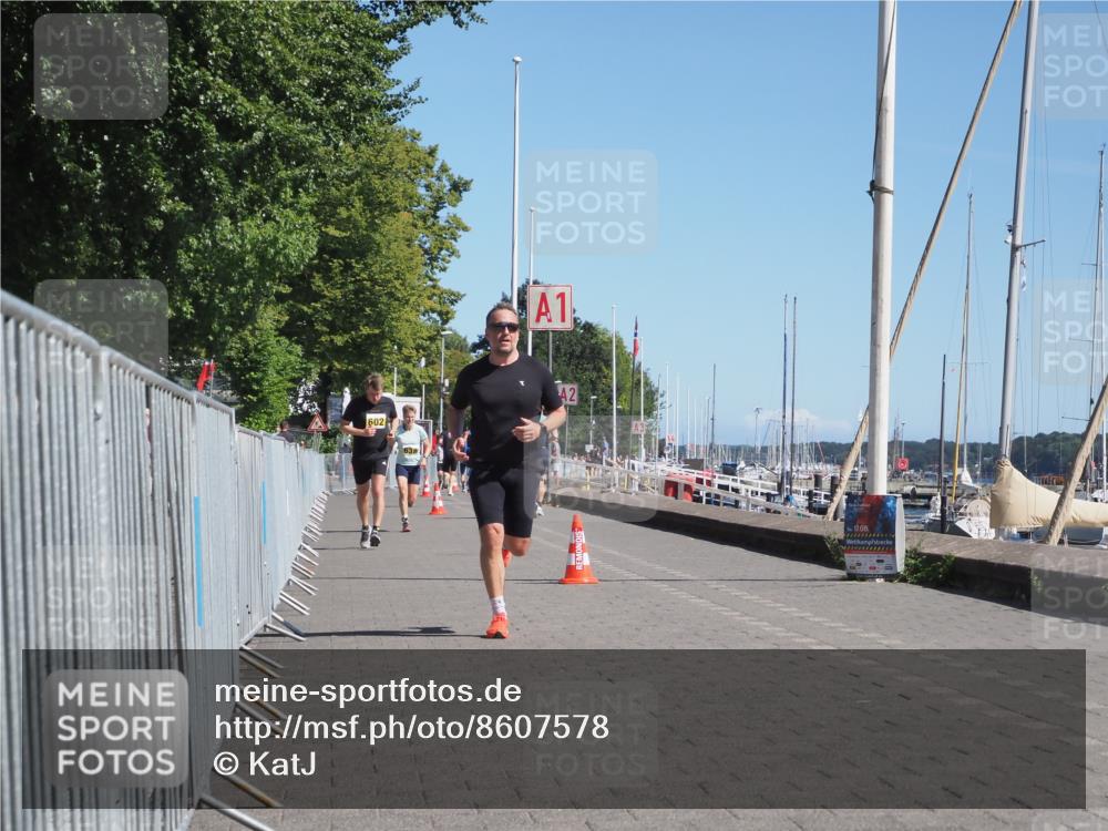 17.08.2025 - KN Förde Triathlon 2025 KatJ http://msf.ph/oto/8607578 17.08.2025 12:00:46 Laufen 281, 602, 638 meine-sportfotos.de
