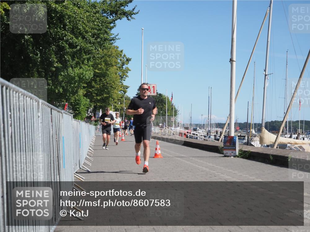 17.08.2025 - KN Förde Triathlon 2025 KatJ http://msf.ph/oto/8607583 17.08.2025 12:00:46 Laufen 281, 602, 638 meine-sportfotos.de