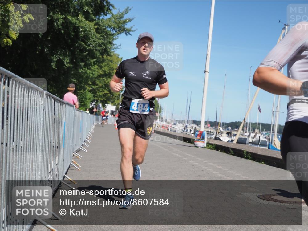 17.08.2025 - KN Förde Triathlon 2025 KatJ http://msf.ph/oto/8607584 17.08.2025 13:53:23 Laufen 484, 529 meine-sportfotos.de
