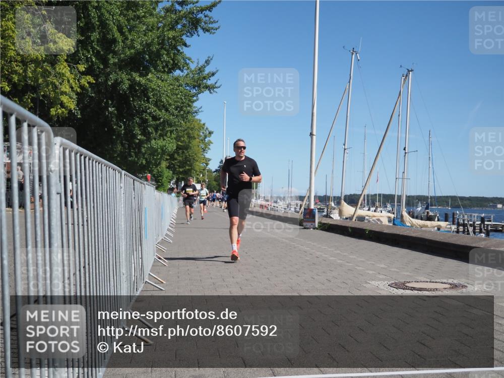 17.08.2025 - KN Förde Triathlon 2025 KatJ http://msf.ph/oto/8607592 17.08.2025 12:00:47 Laufen 281, 602, 638 meine-sportfotos.de