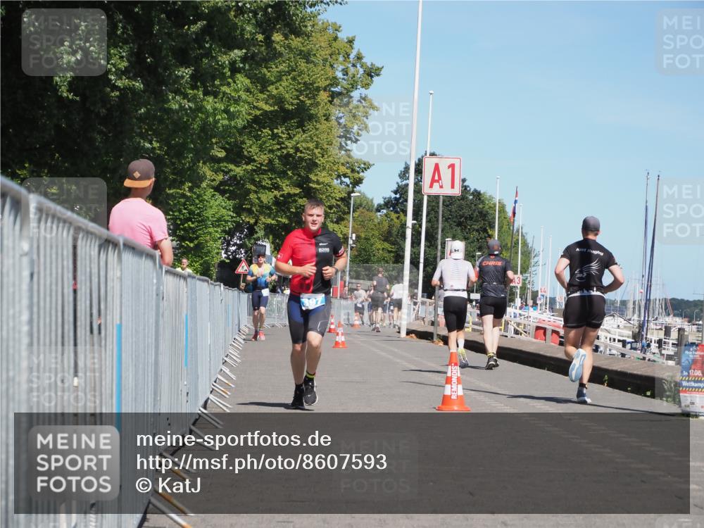 17.08.2025 - KN Förde Triathlon 2025 KatJ http://msf.ph/oto/8607593 17.08.2025 13:53:32 Laufen 397 meine-sportfotos.de