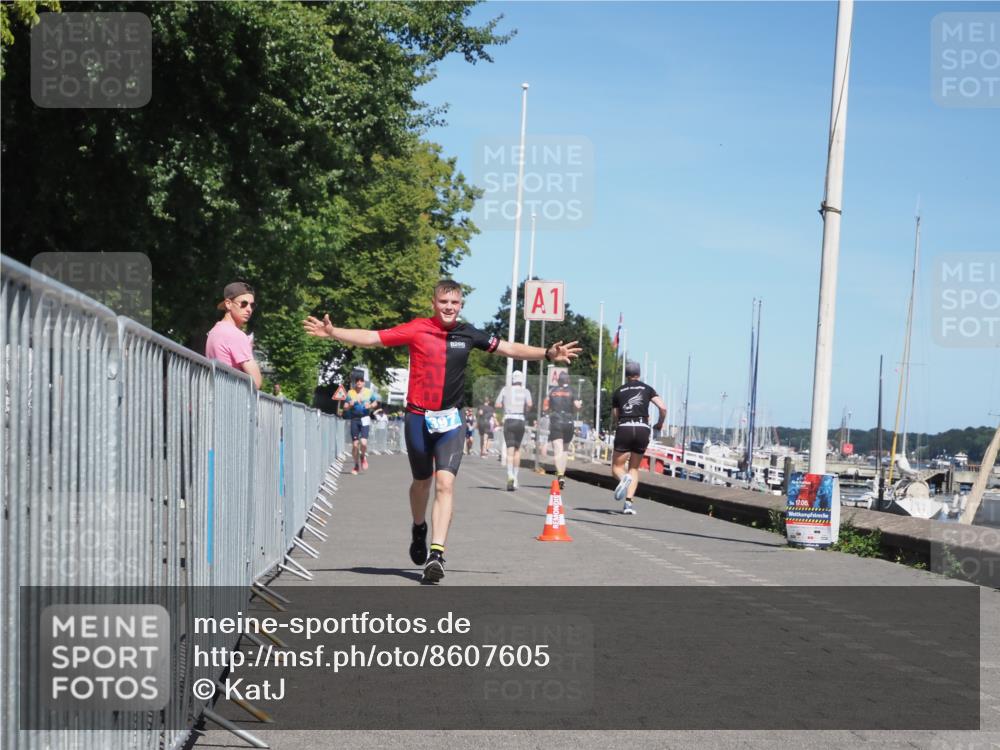 17.08.2025 - KN Förde Triathlon 2025 KatJ http://msf.ph/oto/8607605 17.08.2025 13:53:34 Laufen 397 meine-sportfotos.de